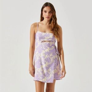 ASTR Keyhole Wrap Floral Mini Dress in Lavender